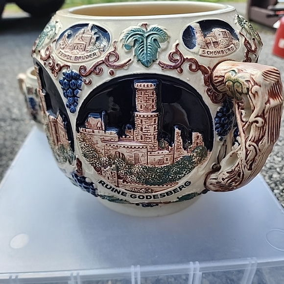 Vintage Castle GERZIT German  Tureen Punch / Soup Bowl.  5 individually Cups - Picture 5 of 7